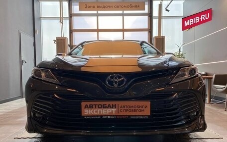 Toyota Camry, 2019 год, 2 999 000 рублей, 3 фотография