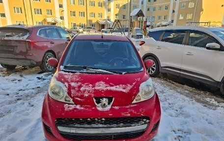 Peugeot 107 I рестайлинг, 2011 год, 380 000 рублей, 1 фотография