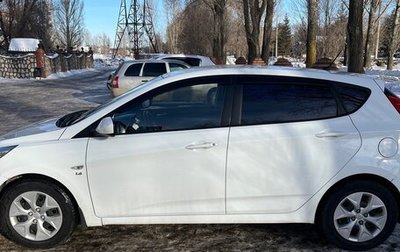 Hyundai Solaris II рестайлинг, 2015 год, 850 000 рублей, 1 фотография