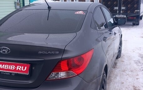 Hyundai Solaris II рестайлинг, 2011 год, 730 000 рублей, 8 фотография