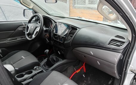 Mitsubishi L200 IV рестайлинг, 2018 год, 1 650 000 рублей, 16 фотография