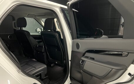 Land Rover Discovery IV, 2018 год, 3 500 000 рублей, 23 фотография