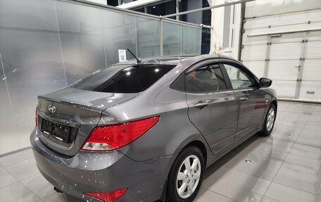 Hyundai Solaris II рестайлинг, 2016 год, 945 000 рублей, 3 фотография