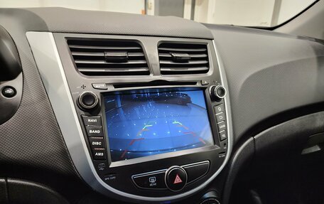 Hyundai Solaris II рестайлинг, 2016 год, 945 000 рублей, 11 фотография