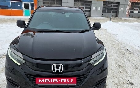 Honda Vezel, 2018 год, 1 600 000 рублей, 3 фотография