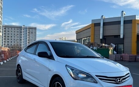 Hyundai Solaris II рестайлинг, 2016 год, 857 000 рублей, 3 фотография