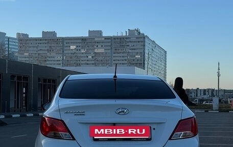 Hyundai Solaris II рестайлинг, 2016 год, 857 000 рублей, 2 фотография