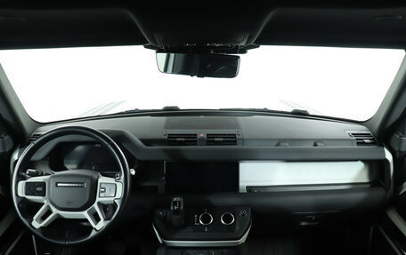 Land Rover Defender II, 2020 год, 5 799 000 рублей, 12 фотография