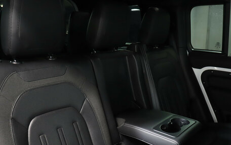 Land Rover Defender II, 2020 год, 5 799 000 рублей, 21 фотография