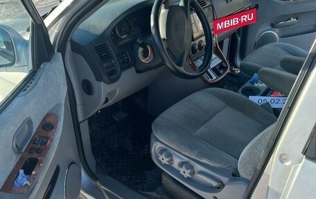 KIA Carnival III, 2005 год, 550 000 рублей, 6 фотография