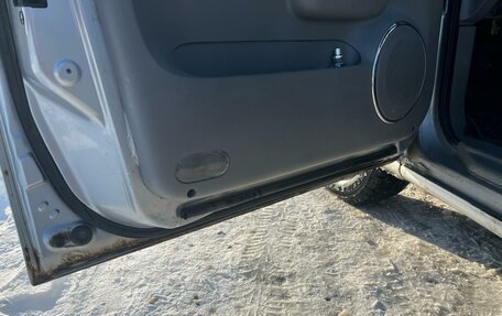 KIA Carnival III, 2005 год, 550 000 рублей, 11 фотография