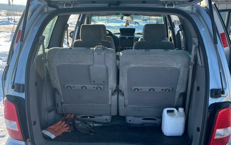 KIA Carnival III, 2005 год, 550 000 рублей, 13 фотография