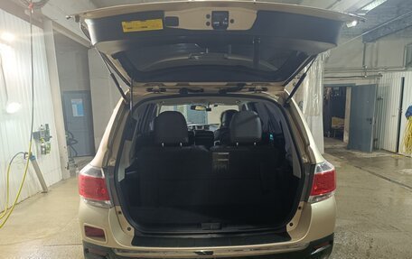 Toyota Highlander III, 2012 год, 2 666 000 рублей, 4 фотография