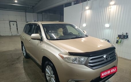 Toyota Highlander III, 2012 год, 2 666 000 рублей, 9 фотография