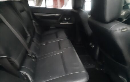 Mitsubishi Pajero IV, 2012 год, 1 785 000 рублей, 11 фотография