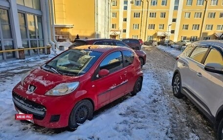Peugeot 107 I рестайлинг, 2011 год, 380 000 рублей, 5 фотография