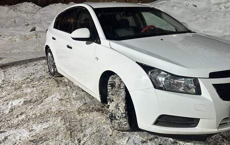 Chevrolet Cruze II, 2012 год, 630 000 рублей, 3 фотография