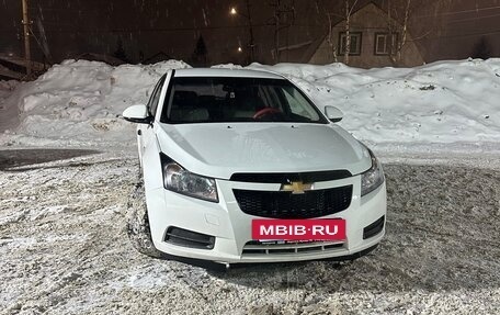 Chevrolet Cruze II, 2012 год, 630 000 рублей, 2 фотография