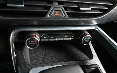 Geely Tugella FY11, 2023 год, 3 300 000 рублей, 13 фотография