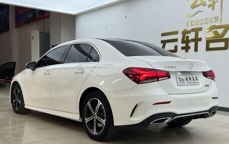 Mercedes-Benz A-Класс, 2022 год, 1 790 000 рублей, 5 фотография