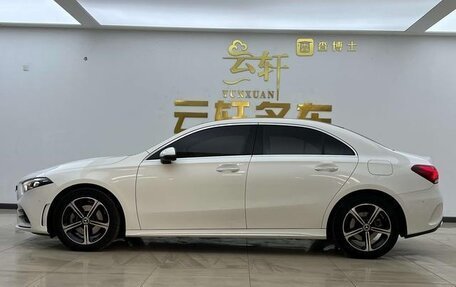 Mercedes-Benz A-Класс, 2022 год, 1 790 000 рублей, 4 фотография