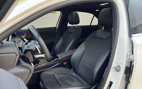 Mercedes-Benz A-Класс, 2022 год, 1 790 000 рублей, 9 фотография