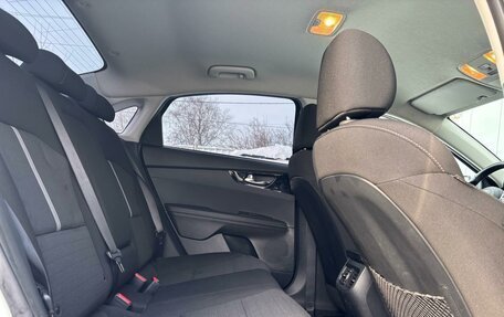 KIA Cerato IV, 2021 год, 1 999 000 рублей, 9 фотография