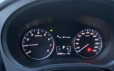 Mitsubishi Outlander III рестайлинг 3, 2020 год, 2 700 000 рублей, 5 фотография