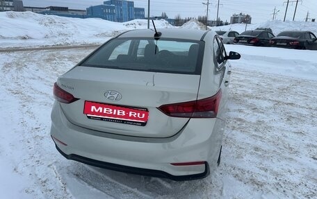 Hyundai Solaris II рестайлинг, 2019 год, 1 070 000 рублей, 4 фотография