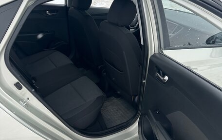 Hyundai Solaris II рестайлинг, 2019 год, 1 070 000 рублей, 11 фотография