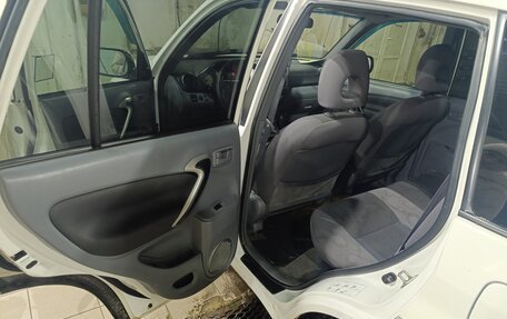 Toyota RAV4, 2002 год, 750 000 рублей, 17 фотография