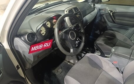 Toyota RAV4, 2002 год, 750 000 рублей, 18 фотография