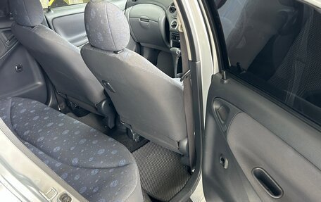 Toyota Vitz, 2002 год, 495 000 рублей, 18 фотография