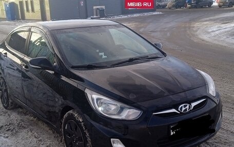 Hyundai Solaris II рестайлинг, 2012 год, 620 000 рублей, 2 фотография