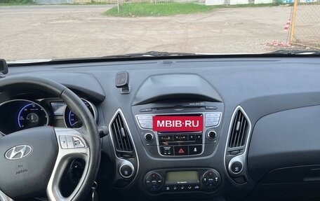 Hyundai ix35 I рестайлинг, 2012 год, 1 050 000 рублей, 15 фотография