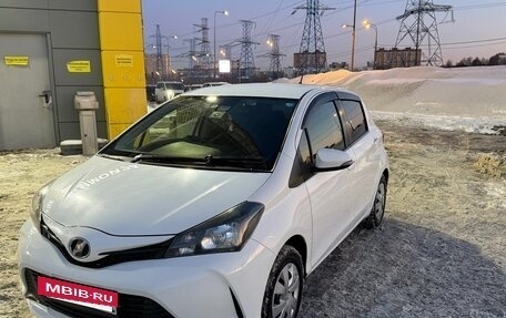 Toyota Vitz, 2015 год, 750 000 рублей, 3 фотография