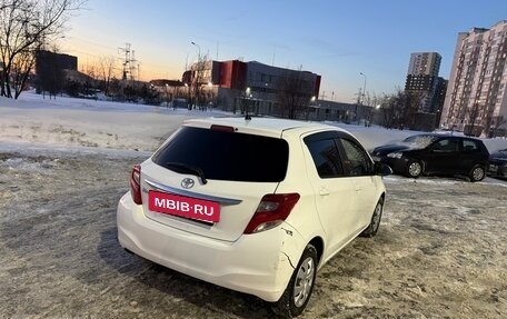 Toyota Vitz, 2015 год, 750 000 рублей, 7 фотография