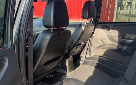 Chevrolet Niva I рестайлинг, 2013 год, 600 000 рублей, 16 фотография