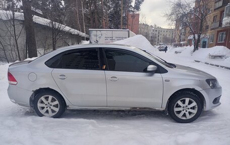 Volkswagen Polo VI (EU Market), 2012 год, 470 000 рублей, 2 фотография