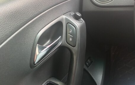 Volkswagen Polo VI (EU Market), 2012 год, 470 000 рублей, 11 фотография