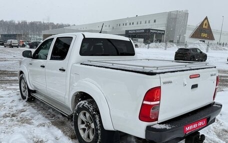 Toyota Hilux VII, 2014 год, 2 695 000 рублей, 7 фотография