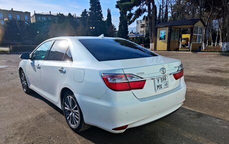 Toyota Camry, 2017 год, 2 000 000 рублей, 2 фотография