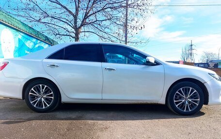 Toyota Camry, 2017 год, 2 000 000 рублей, 3 фотография