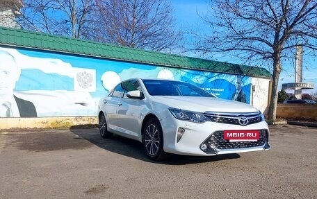 Toyota Camry, 2017 год, 2 000 000 рублей, 5 фотография