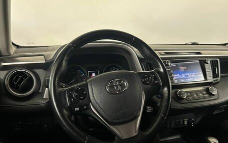 Toyota RAV4, 2019 год, 2 590 000 рублей, 11 фотография