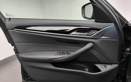 BMW 5 серия, 2020 год, 3 770 000 рублей, 18 фотография