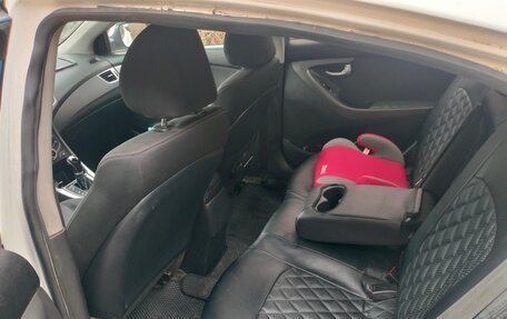 Hyundai Elantra V, 2015 год, 550 000 рублей, 11 фотография