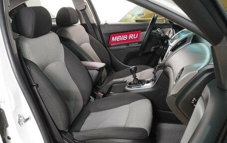 Chevrolet Cruze II, 2013 год, 829 000 рублей, 8 фотография