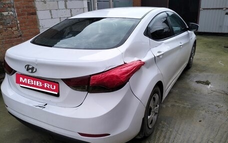 Hyundai Elantra V, 2015 год, 550 000 рублей, 5 фотография