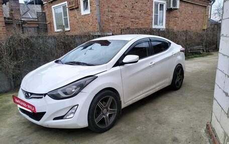 Hyundai Elantra V, 2015 год, 550 000 рублей, 4 фотография